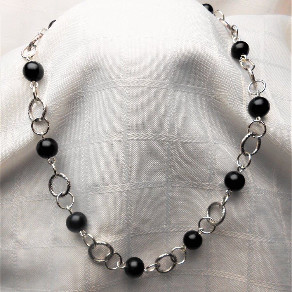 No.1615 Handmade necklace and earrings with glass beads & antique silver rings